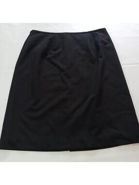 Norton McNaughton Women's Black Skirt Size 14 Measured Waist 33